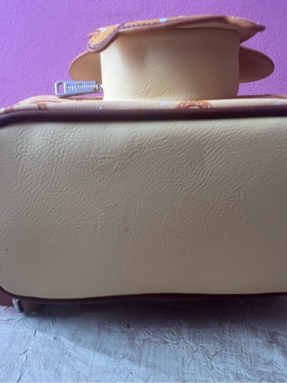 🥨 Loungefly Disney Pretzel Mini Backpack  Read Description - Picture 16 of 16